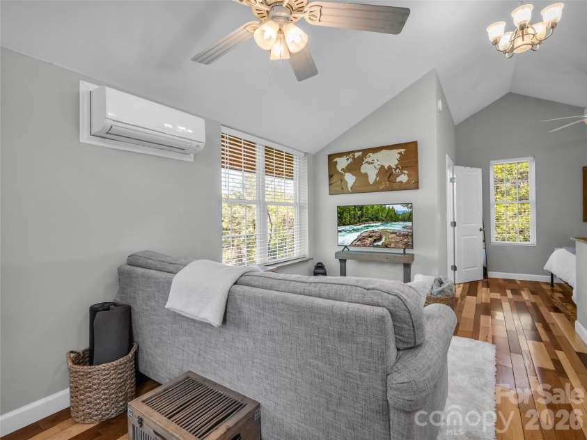 3 Ravine Extension, Woodfin, NC 28804.  MLS# CAR4373087, YatesRealty ID 20696. 