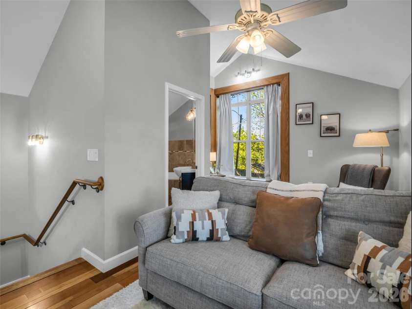 3 Ravine Extension, Woodfin, NC 28804.  MLS# CAR4373087, YatesRealty ID 20696. 