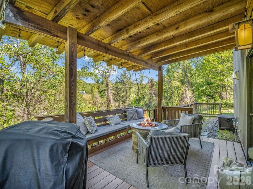 3 Ravine Extension, Woodfin, NC 28804.  MLS# CAR4373087, YatesRealty ID 20696. 