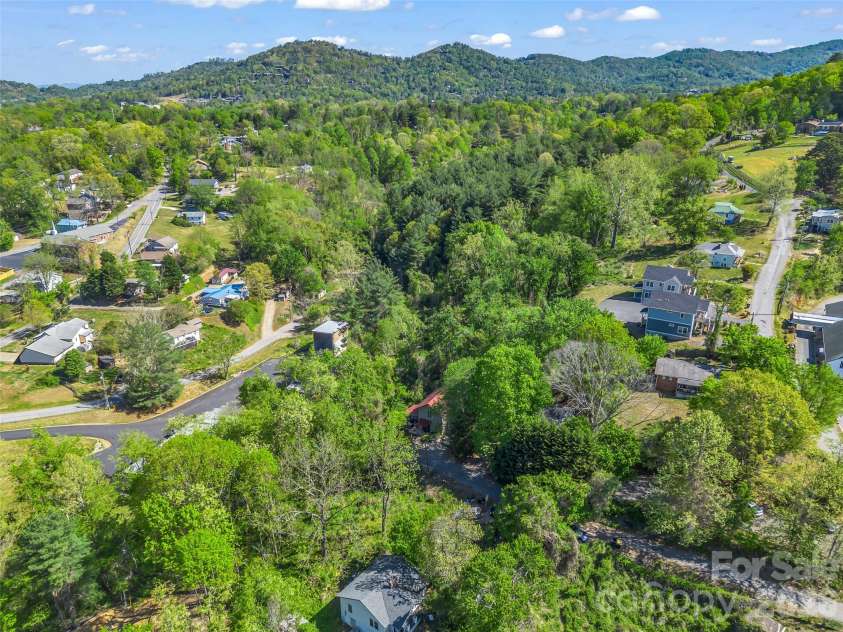 3 Ravine Extension, Woodfin, NC 28804.  MLS# CAR4373087, YatesRealty ID 20696. 