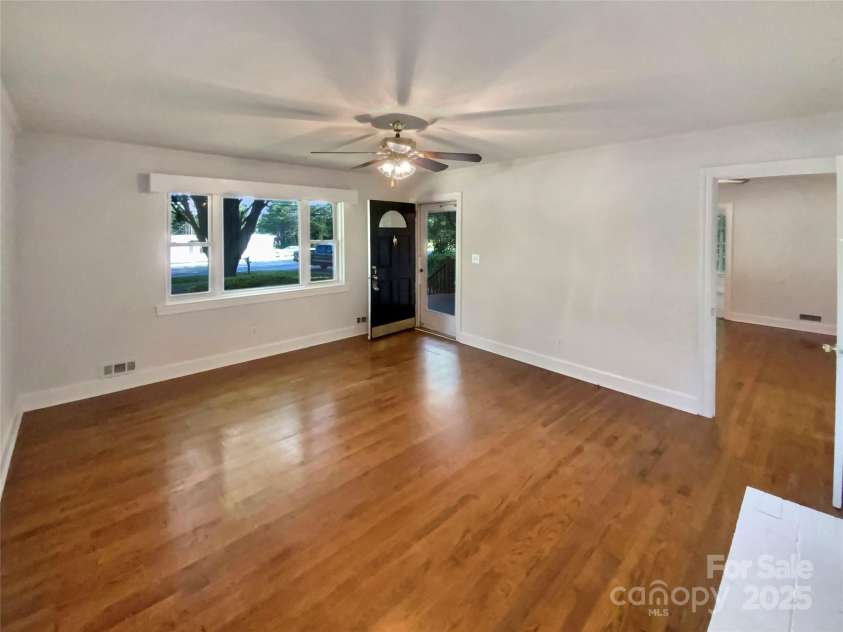 7812 Old Concord Road, Salisbury, NC 28146.  MLS# CAR4271969, YatesRealty ID 20696. 