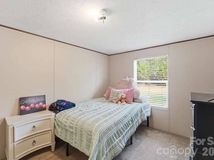 215 Jim Patterson Road, Kings Mountain, NC 28086.  MLS# CAR4362560, YatesRealty ID 20697. 