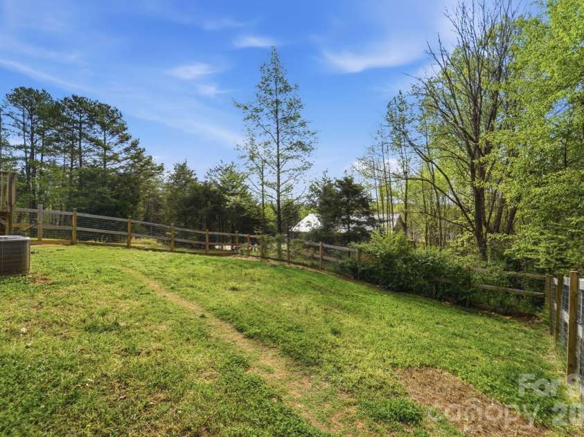 215 Jim Patterson Road, Kings Mountain, NC 28086.  MLS# CAR4362560, YatesRealty ID 20697. 
