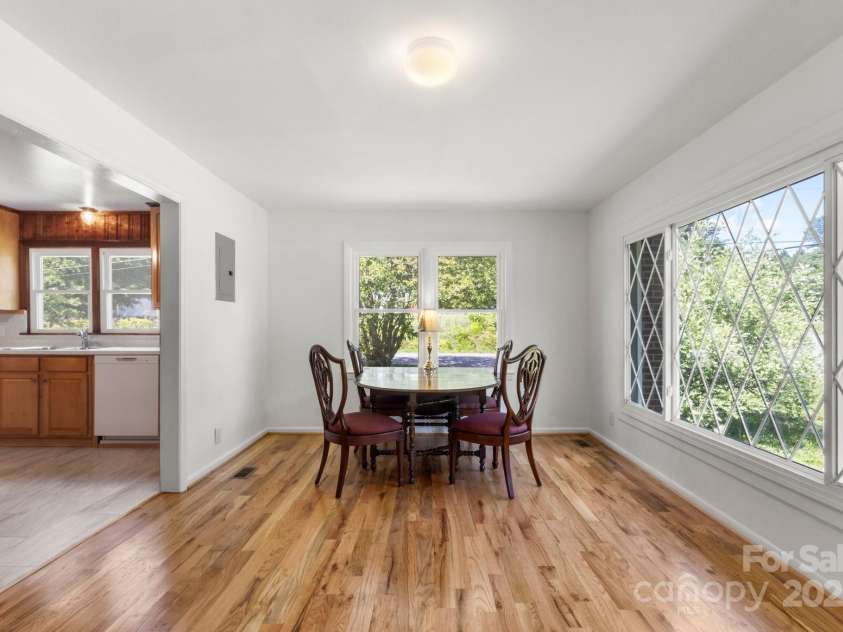 1725 Fallston Road, Shelby, NC 28150.  MLS# CAR4254792, YatesRealty ID 20698. Look at all the natural light!