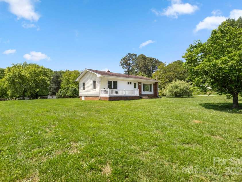 1725 Fallston Road, Shelby, NC 28150.  MLS# CAR4254792, YatesRealty ID 20698. The half acre, corner lot is conveniently located to the new Highway 74 bypass.