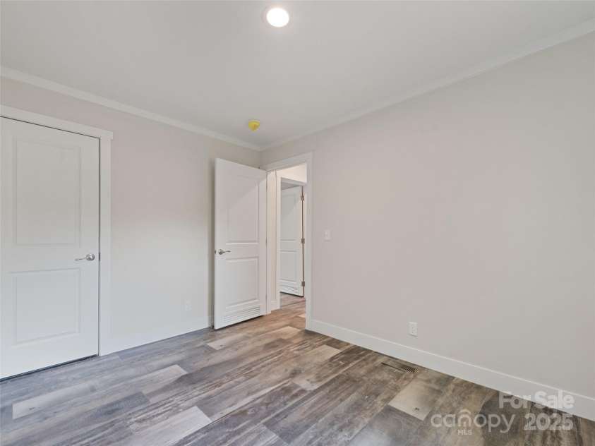 255 Thompson Cove Road, Clyde, NC 28721.  MLS# CAR4259077, YatesRealty ID 20699. 