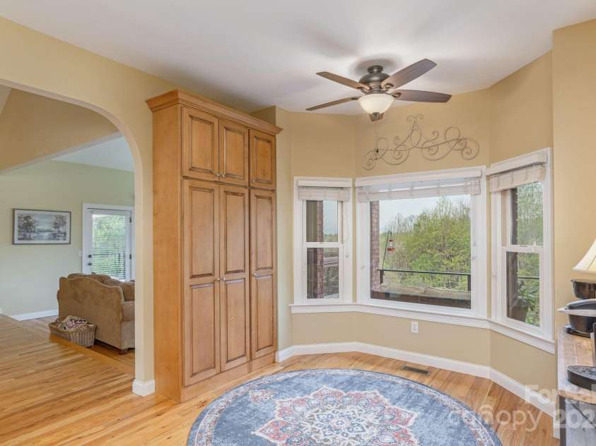 28 Tudor Crescent Court, Hendersonville, NC 28739.  MLS# CAR4255381, YatesRealty ID 207. 