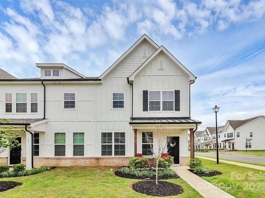 720 Herlong Avenue, Rock Hill, SC 29732.  MLS# CAR4259738, YatesRealty ID 20700. 