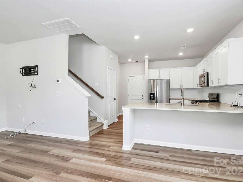 720 Herlong Avenue, Rock Hill, SC 29732.  MLS# CAR4259738, YatesRealty ID 20700. 