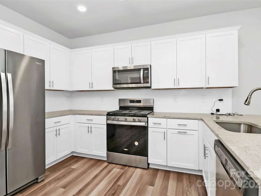 720 Herlong Avenue, Rock Hill, SC 29732.  MLS# CAR4259738, YatesRealty ID 20700. 