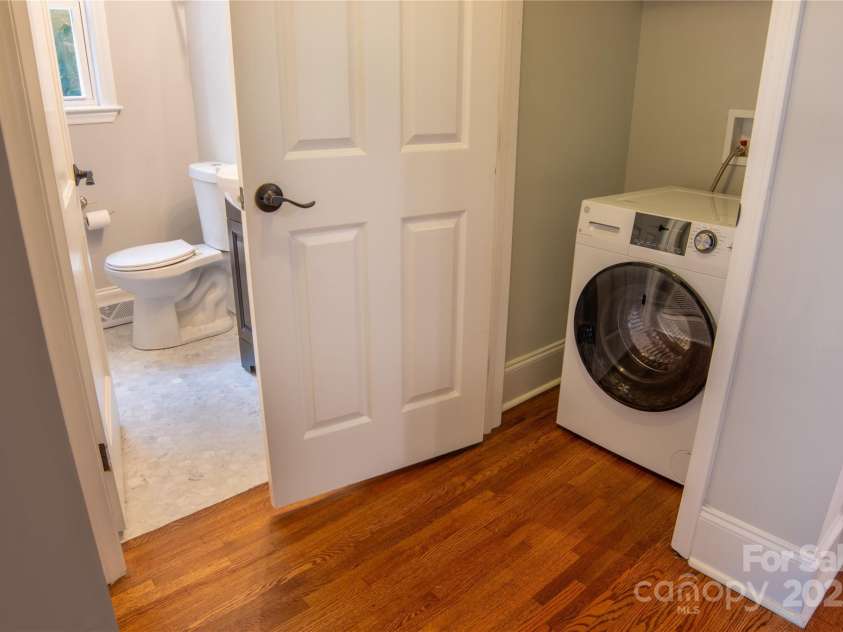 2115 Arnold Drive, Charlotte, NC 28205.  MLS# CAR4269939, YatesRealty ID 20701. Laundry Closet and Bathroom 2