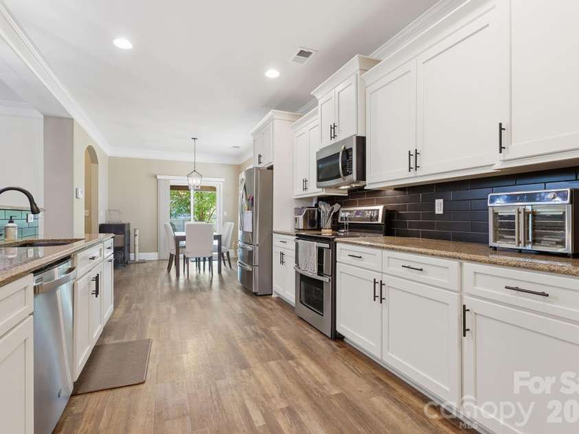 3119 Kelsey Plaza, Kannapolis, NC 28081.  MLS# CAR4373266, YatesRealty ID 20701. 