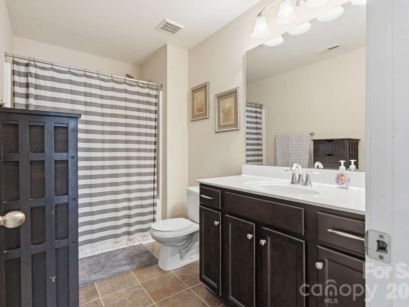 3119 Kelsey Plaza, Kannapolis, NC 28081.  MLS# CAR4373266, YatesRealty ID 20701. 