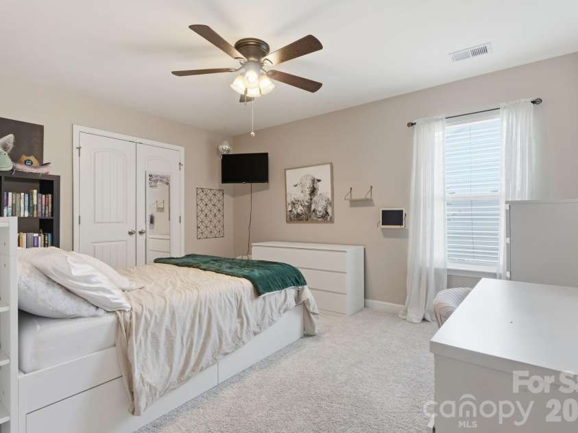 3119 Kelsey Plaza, Kannapolis, NC 28081.  MLS# CAR4373266, YatesRealty ID 20701. 