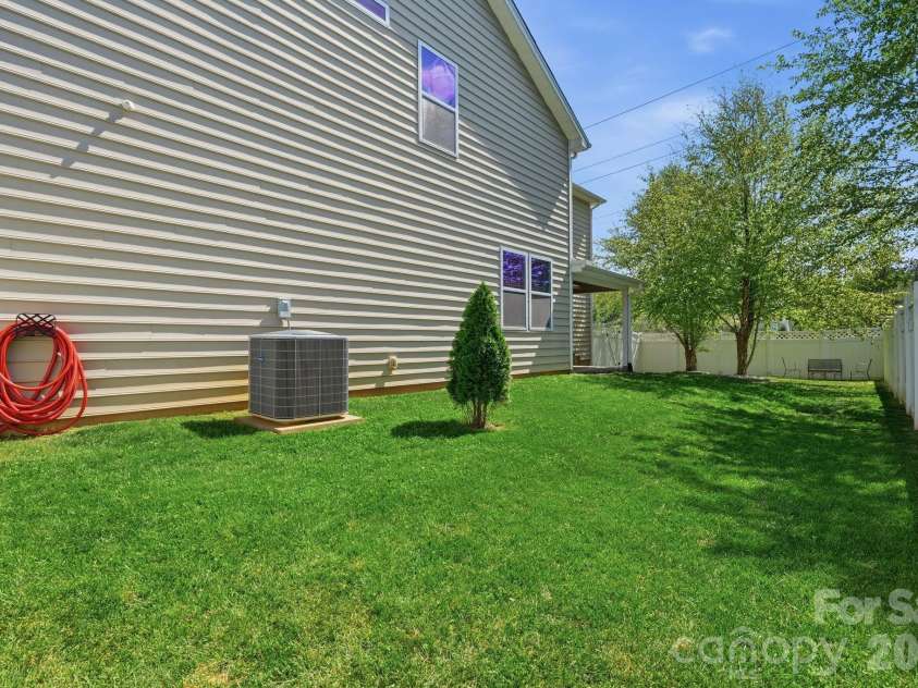 3119 Kelsey Plaza, Kannapolis, NC 28081.  MLS# CAR4373266, YatesRealty ID 20701. 