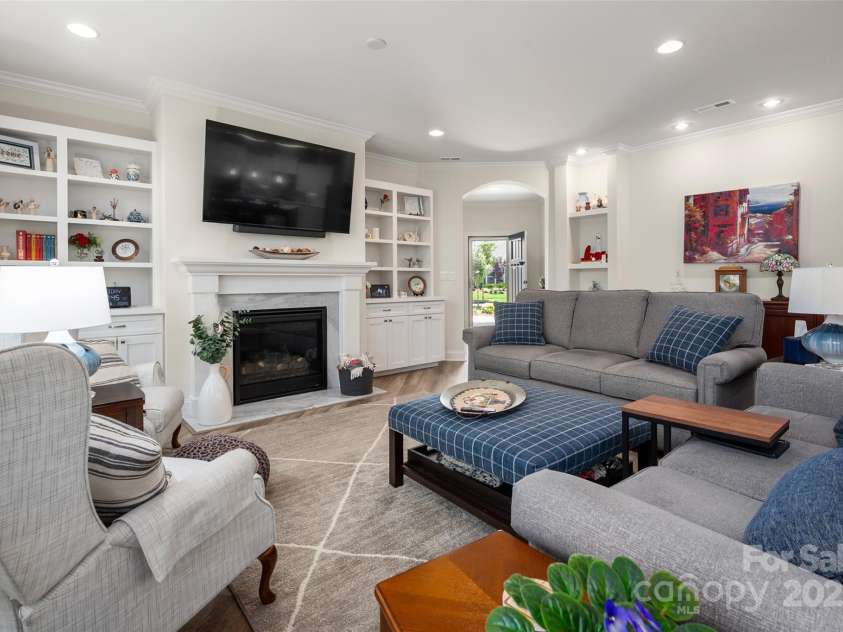 1006 Gradison Drive, Matthews, NC 28104.  MLS# CAR4267632, YatesRealty ID 20702. 