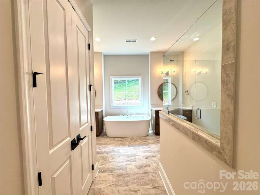 452 Voyager Lane, Concord, NC 28025.  MLS# CAR4378287, YatesRealty ID 20702. 