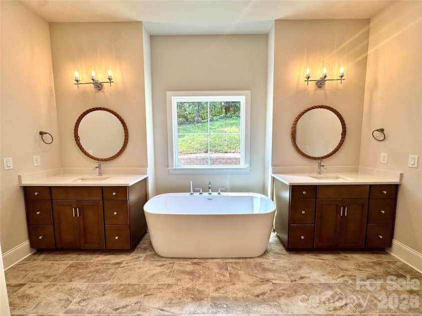452 Voyager Lane, Concord, NC 28025.  MLS# CAR4378287, YatesRealty ID 20702. 