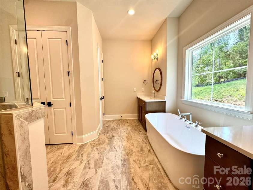 452 Voyager Lane, Concord, NC 28025.  MLS# CAR4378287, YatesRealty ID 20702. 