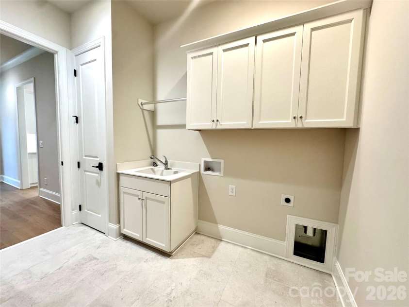 452 Voyager Lane, Concord, NC 28025.  MLS# CAR4378287, YatesRealty ID 20702. 
