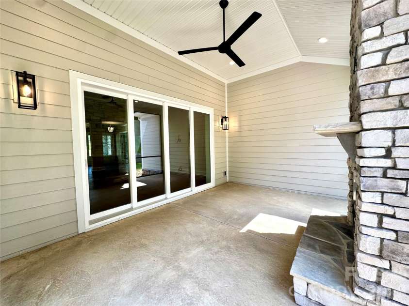 452 Voyager Lane, Concord, NC 28025.  MLS# CAR4378287, YatesRealty ID 20702. 