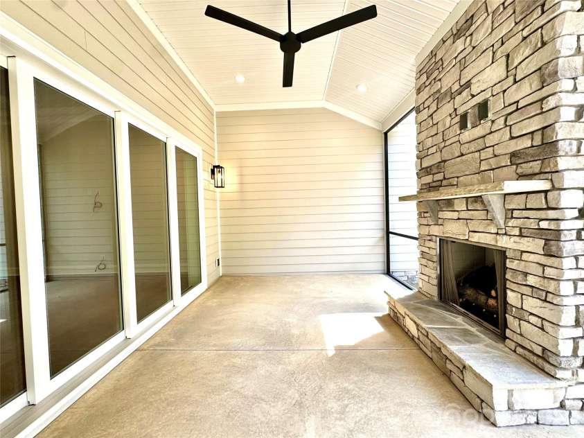 452 Voyager Lane, Concord, NC 28025.  MLS# CAR4378287, YatesRealty ID 20702. 