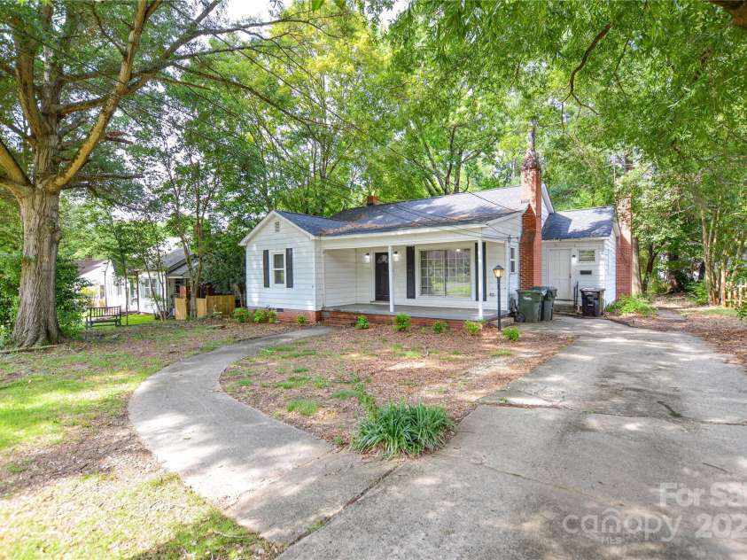 636 Forest Street, Concord, NC 28025.  MLS# CAR4270721, YatesRealty ID 20705. 