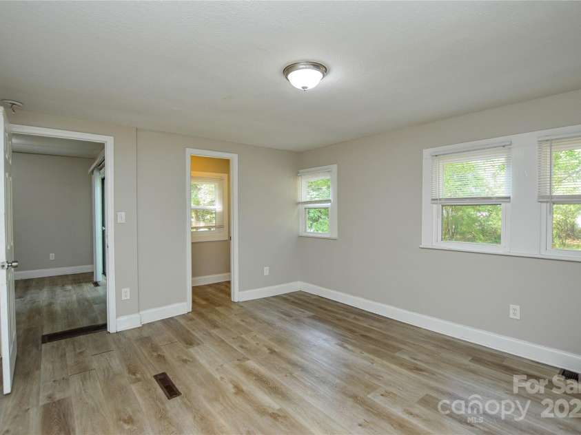 636 Forest Street, Concord, NC 28025.  MLS# CAR4270721, YatesRealty ID 20705. 