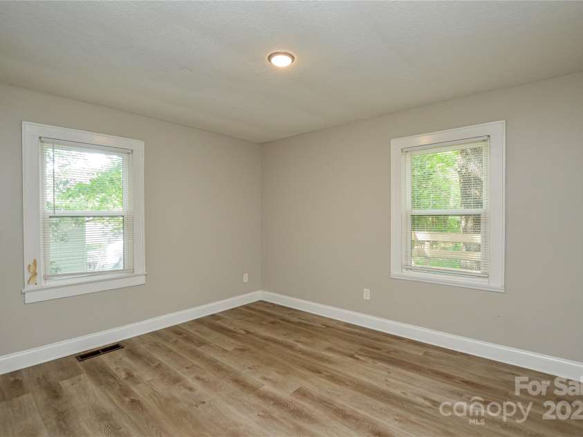 636 Forest Street, Concord, NC 28025.  MLS# CAR4270721, YatesRealty ID 20705. 