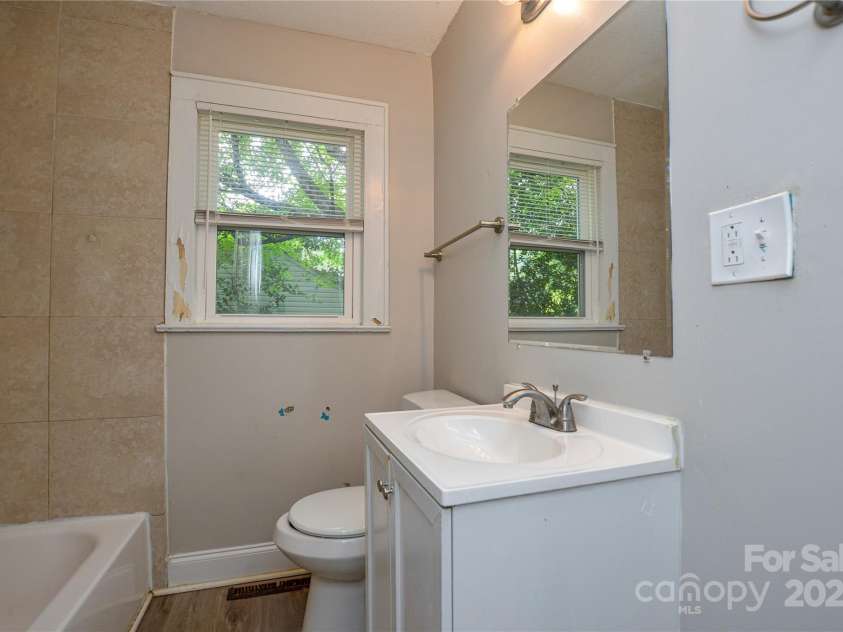 636 Forest Street, Concord, NC 28025.  MLS# CAR4270721, YatesRealty ID 20705. 