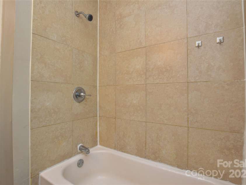 636 Forest Street, Concord, NC 28025.  MLS# CAR4270721, YatesRealty ID 20705. 