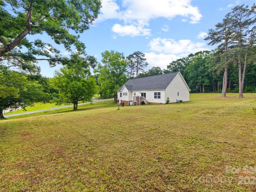 1009 Rainbow Circle, Catawba, SC 29704.  MLS# CAR4249464, YatesRealty ID 20706. Back Yard