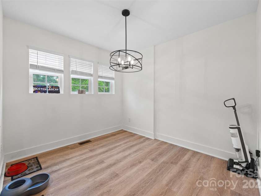 1009 Rainbow Circle, Catawba, SC 29704.  MLS# CAR4249464, YatesRealty ID 20706. Office Area