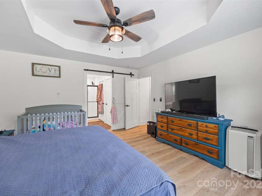 1009 Rainbow Circle, Catawba, SC 29704.  MLS# CAR4249464, YatesRealty ID 20706. Primary Bedroom