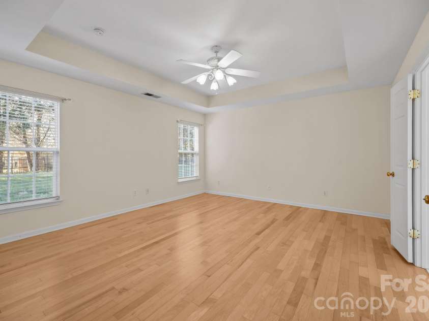 12602 Kemerton Lane, Huntersville, NC 28078.  MLS# CAR4356592, YatesRealty ID 20706. Primary Bedroom