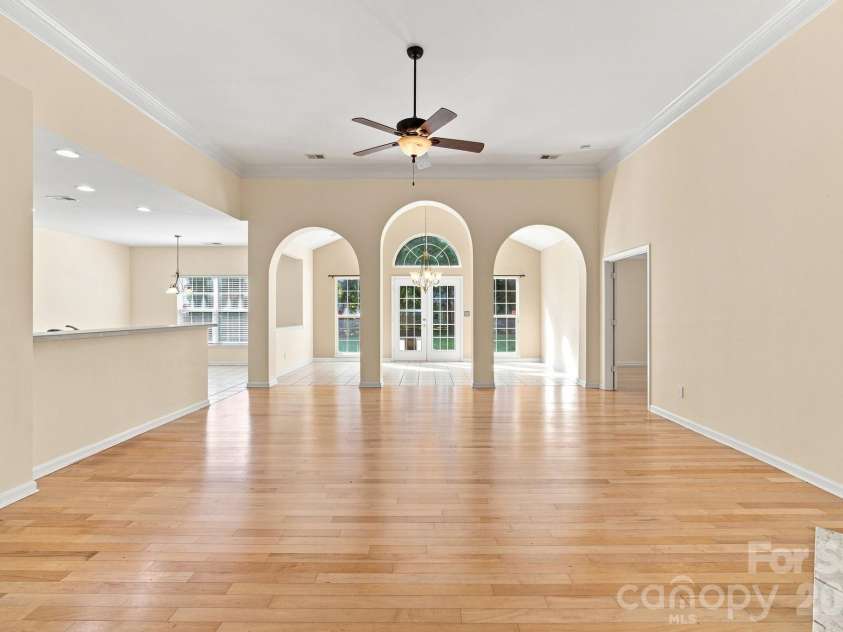 12602 Kemerton Lane, Huntersville, NC 28078.  MLS# CAR4416314, YatesRealty ID 20706. 