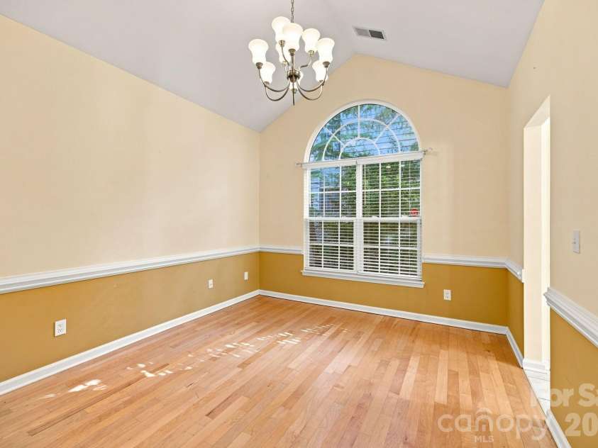 12602 Kemerton Lane, Huntersville, NC 28078.  MLS# CAR4416314, YatesRealty ID 20706. 