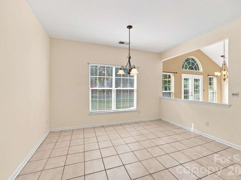 12602 Kemerton Lane, Huntersville, NC 28078.  MLS# CAR4416314, YatesRealty ID 20706. 