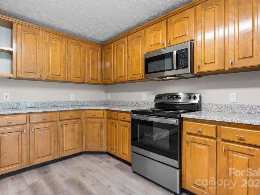 303 Ramsey Street, Morganton, NC 28655.  MLS# CAR4265263, YatesRealty ID 20707. 