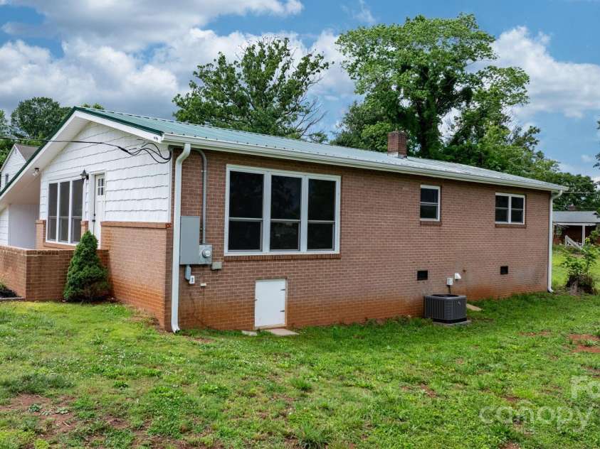 303 Ramsey Street, Morganton, NC 28655.  MLS# CAR4265263, YatesRealty ID 20707. 