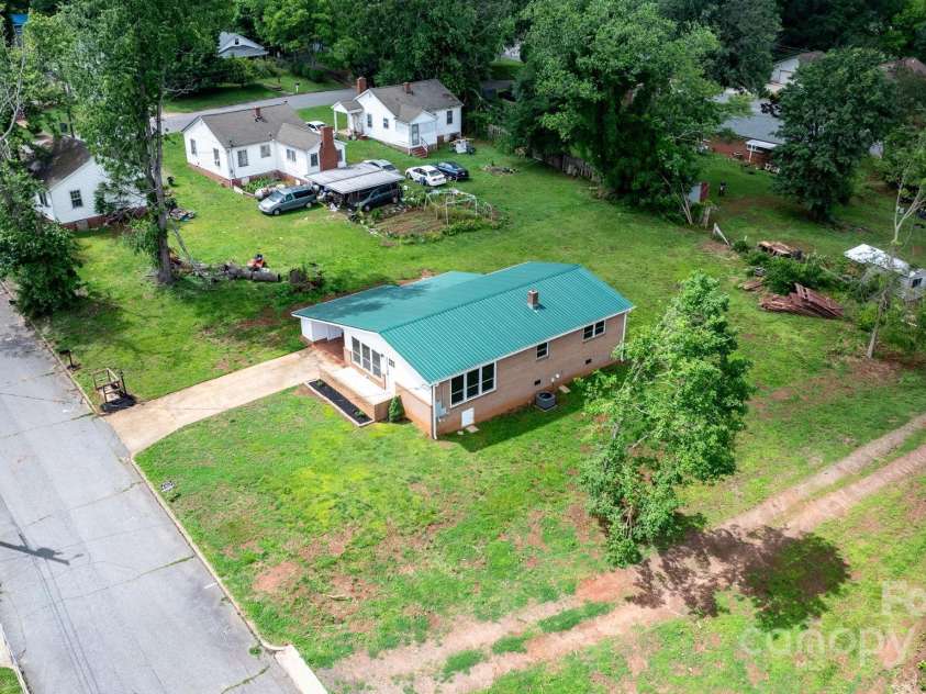 303 Ramsey Street, Morganton, NC 28655.  MLS# CAR4265263, YatesRealty ID 20707. 