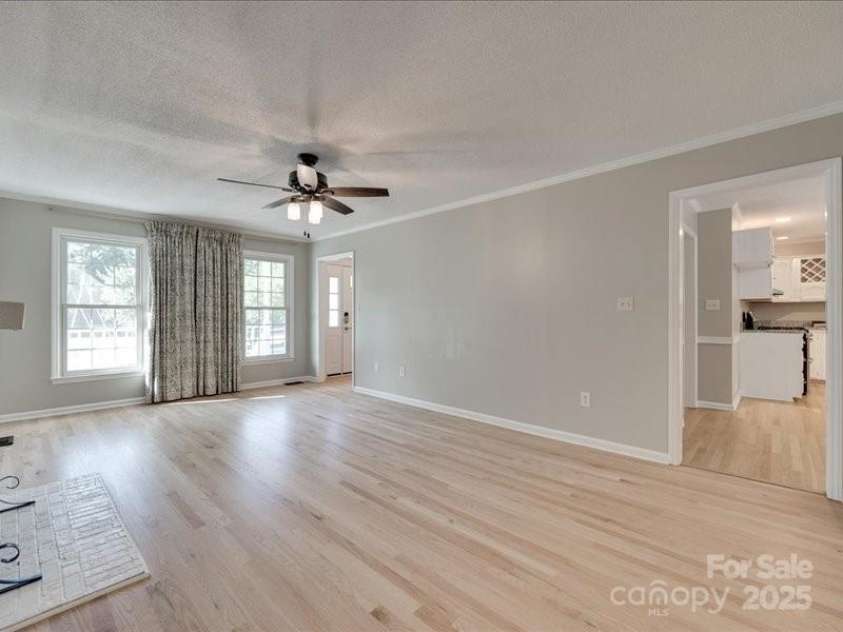 1529 Covenant Place, Rock Hill, SC 29732.  MLS# CAR4271636, YatesRealty ID 20709. Living Room