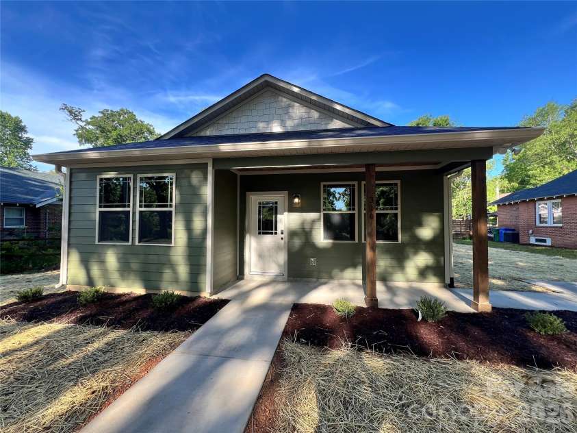 310 Coble Avenue, Albemarle, NC 28001.  MLS# CAR4379673, YatesRealty ID 20709. 