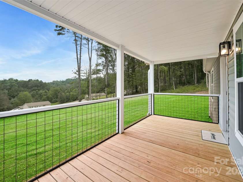 290 Appalachian Way, Mars Hill, NC 28754.  MLS# CAR4284149, YatesRealty ID 2071. 