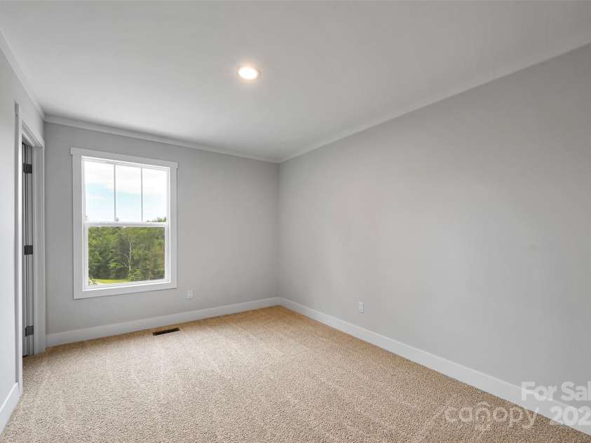 290 Appalachian Way, Mars Hill, NC 28754.  MLS# CAR4284149, YatesRealty ID 2071. 