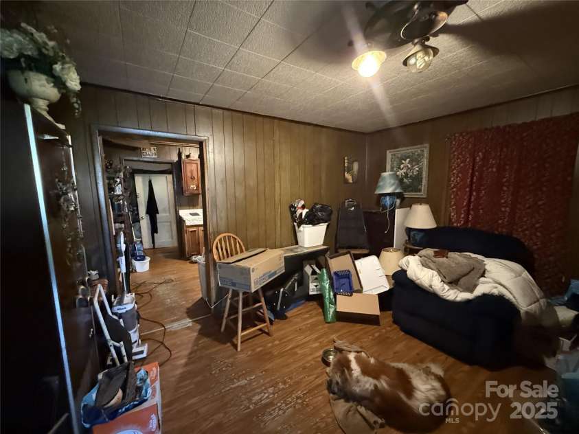 410 Whitmire Street, Brevard, NC 28712.  MLS# CAR4266834, YatesRealty ID 20710. 