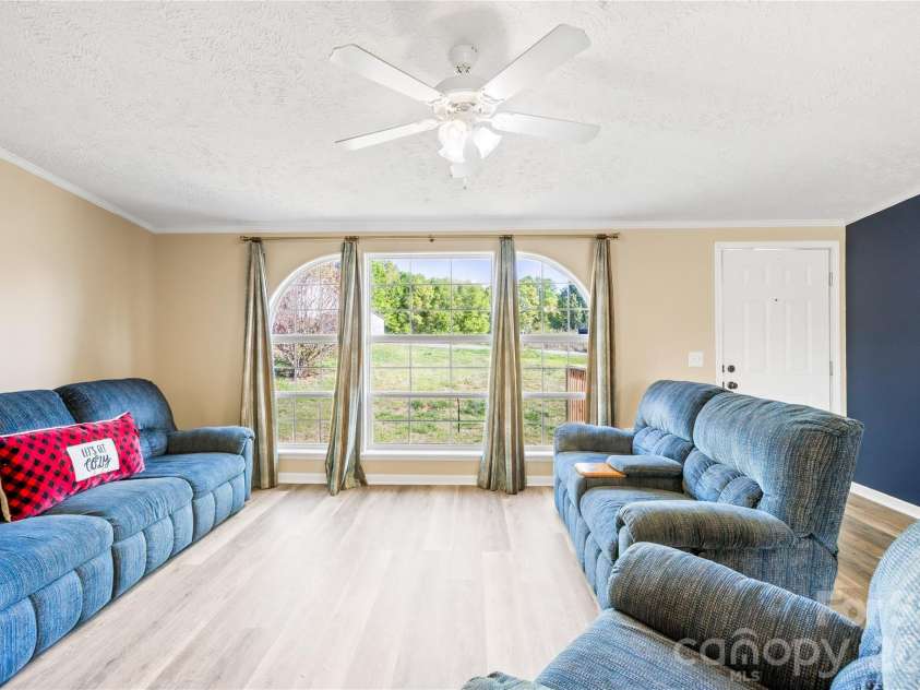 108 Ashland Court, Shelby, NC 28150.  MLS# CAR4368946, YatesRealty ID 20711. 