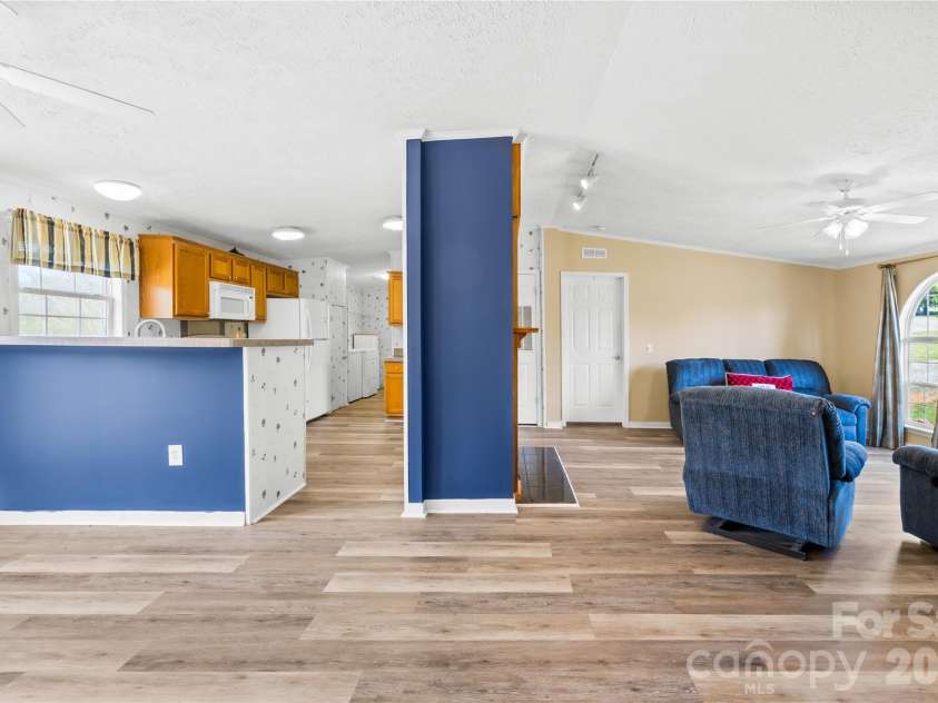108 Ashland Court, Shelby, NC 28150.  MLS# CAR4368946, YatesRealty ID 20711. 