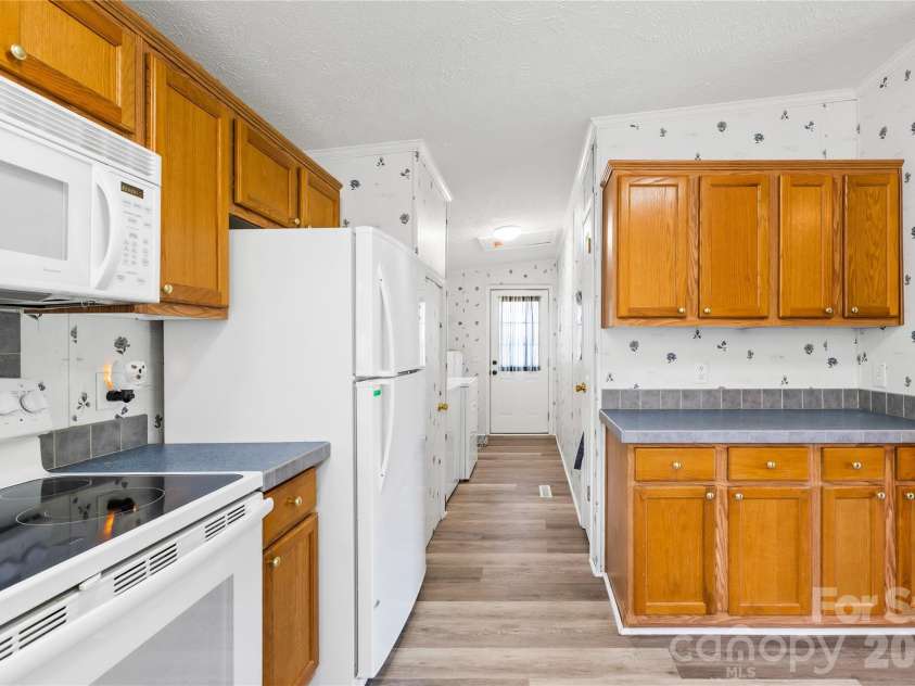 108 Ashland Court, Shelby, NC 28150.  MLS# CAR4368946, YatesRealty ID 20711. 