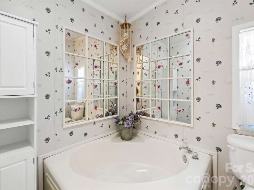 108 Ashland Court, Shelby, NC 28150.  MLS# CAR4368946, YatesRealty ID 20711. 